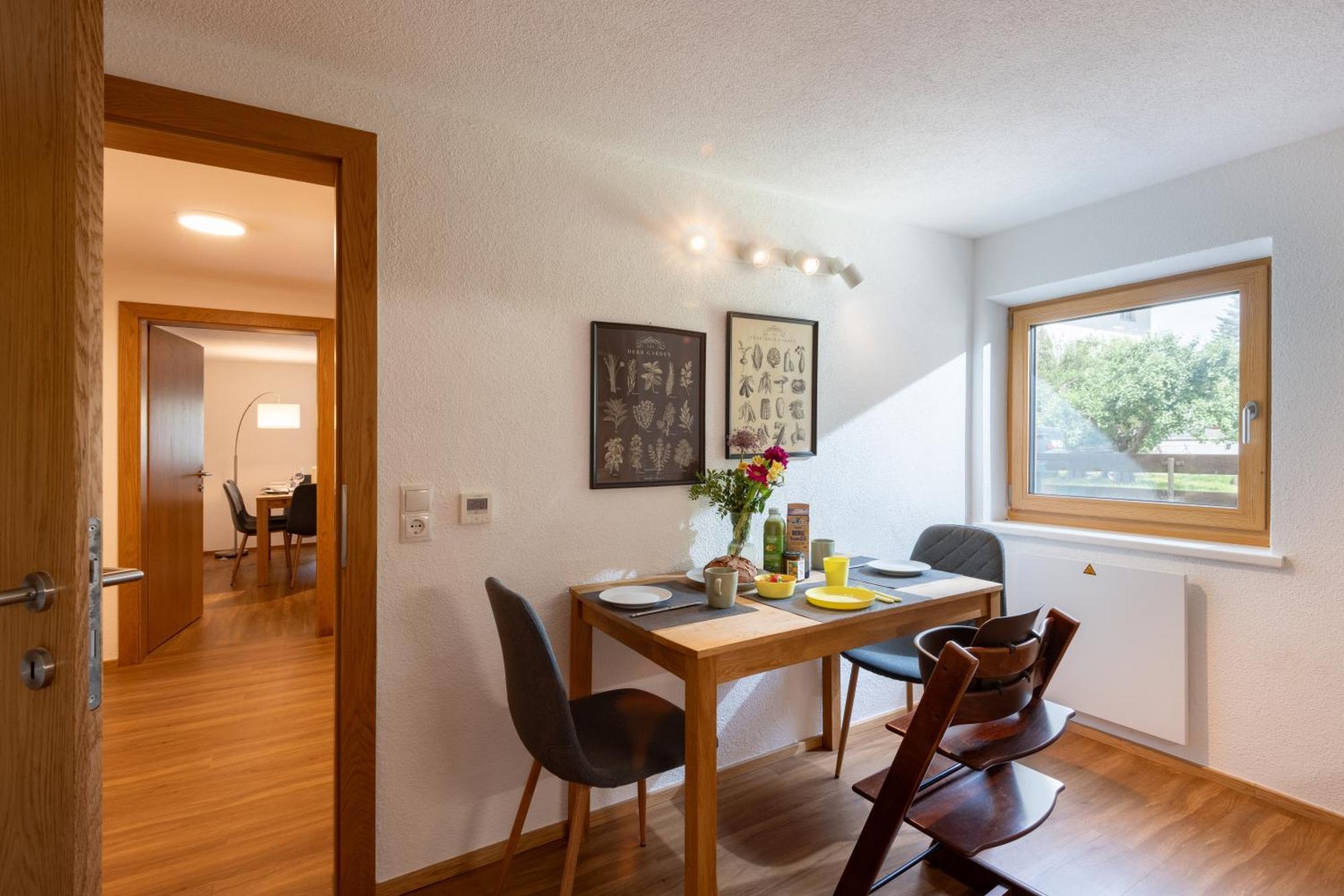 Modernes Apartment - 3 Schlafzimmer - 2 Kostenlose Parkplaetze Fuegen Ngoại thất bức ảnh
