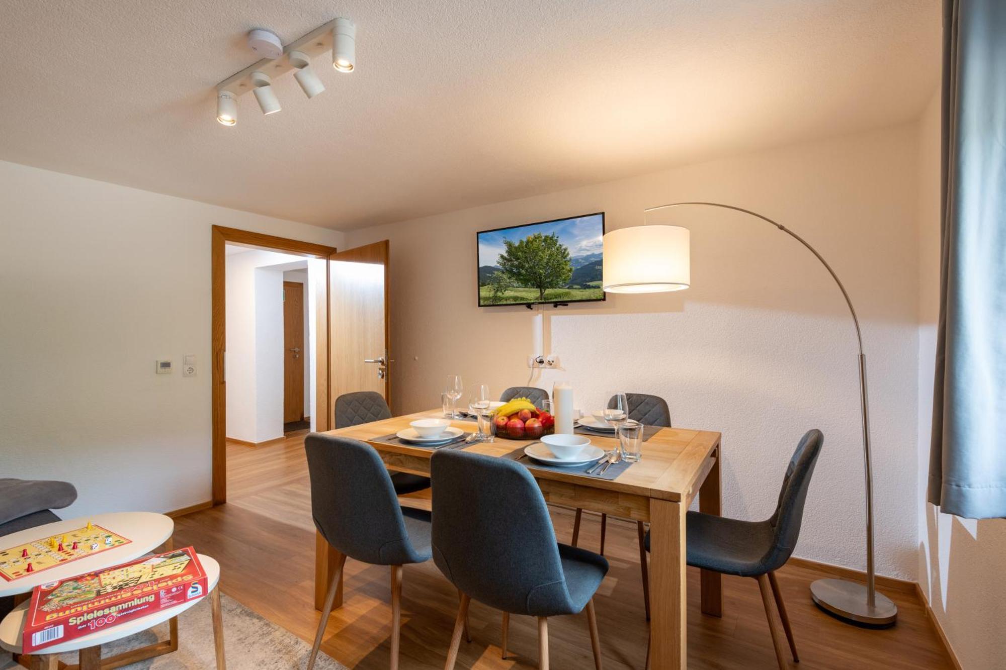 Modernes Apartment - 3 Schlafzimmer - 2 Kostenlose Parkplaetze Fuegen Ngoại thất bức ảnh