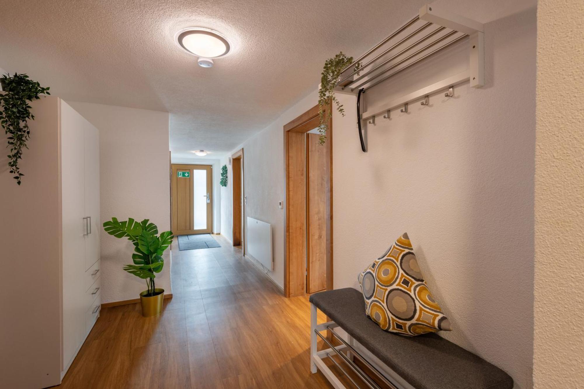 Modernes Apartment - 3 Schlafzimmer - 2 Kostenlose Parkplaetze Fuegen Ngoại thất bức ảnh
